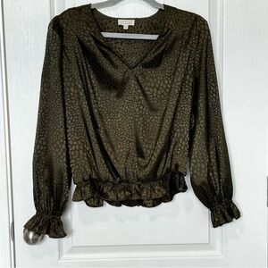 Status by Chenault Women’s Satin Leopard Print Top Blouse Green Size Medium